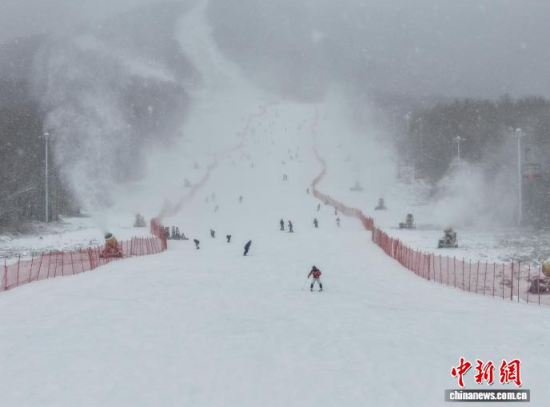 ��ѩ�ۺ�����ѩ�����Y�G���������б�ѩԇ�(y��n)�^(q��)�����ѩ�����D