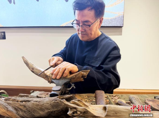 �s�����ڄ�(chu��ng)�������n�� �z