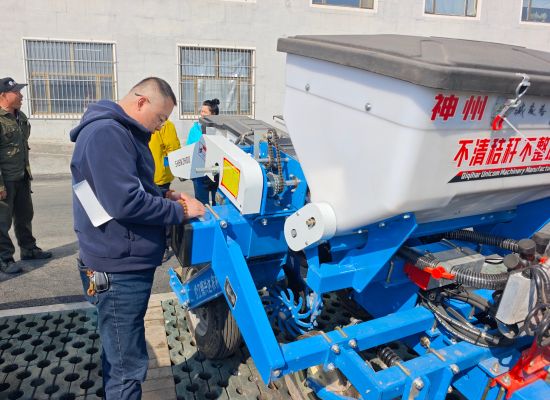 ���D�hί������/���D